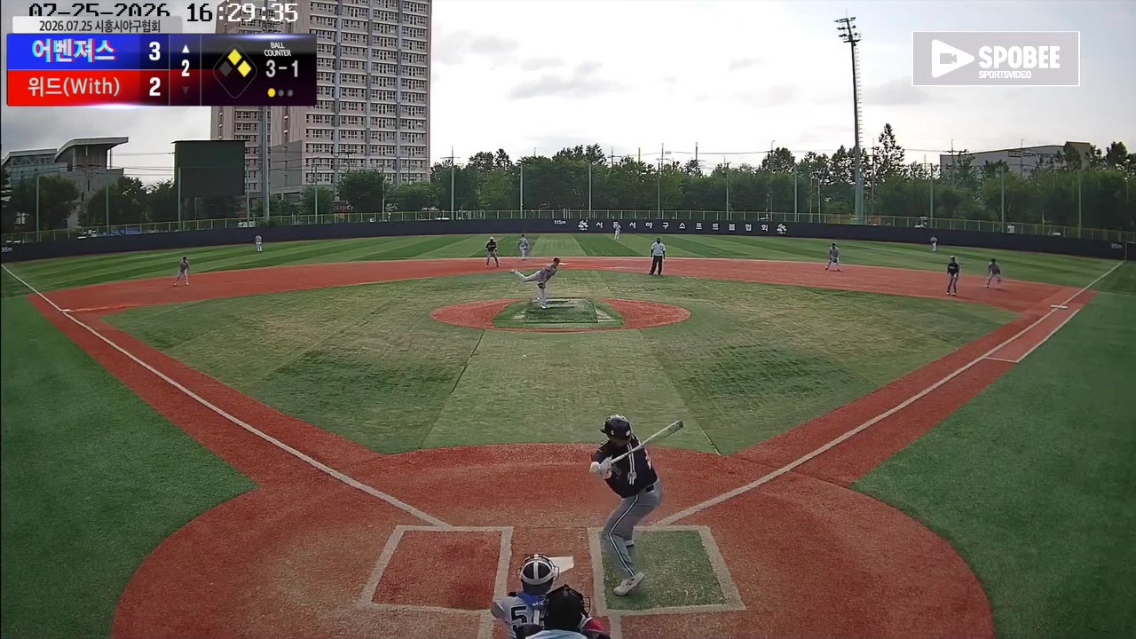 어벤져스, 5회 초 3점으로 재역전…위드에 11-10 승리
