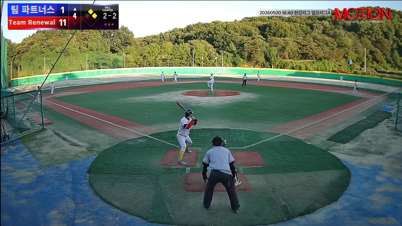 김성택(33번, 팀 파트너스) 사구 클립 | vs Team Renewal | 9/20 (고촌 야구장)